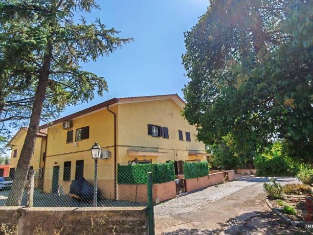 Appartamento in vendita a Roma Capitale, Lazio