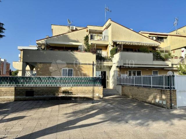 Appartamento in vendita a Acqua Acetosa, Roma Capitale