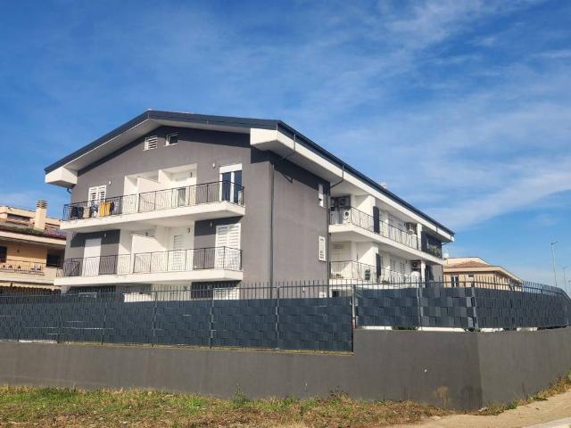 Appartamento in vendita a Valle Copella, Ciampino
