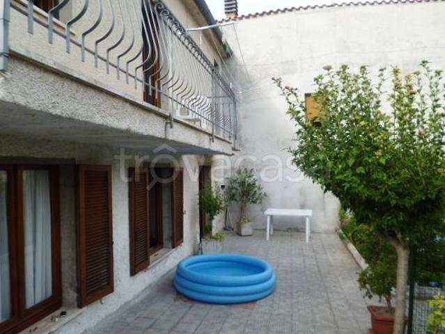 Appartamento in vendita a Strada, Marche