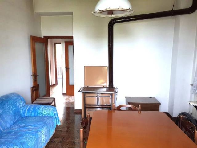 Appartamento in vendita a Pozzo, Marche
