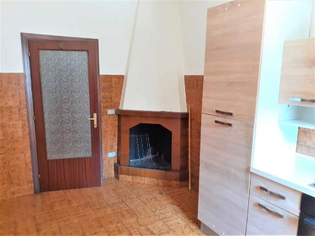 Appartamento in vendita a Pozzo, Marche