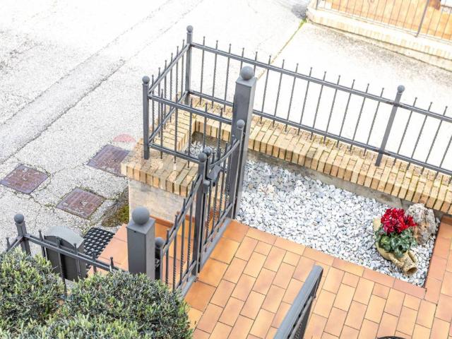 Appartamento in vendita a Strada, Marche