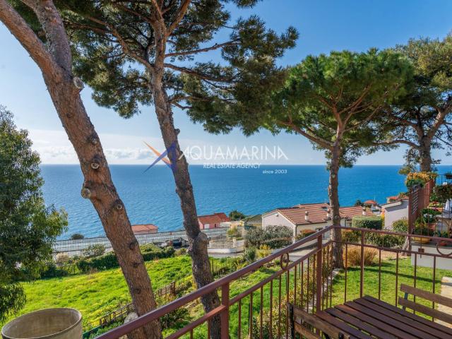 Appartamento in vendita a Cipressa, Liguria