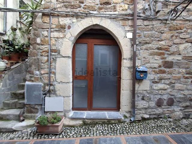 Appartamento in vendita a Cipressa, Liguria