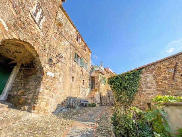 Appartamento in vendita a Cipressa, Liguria