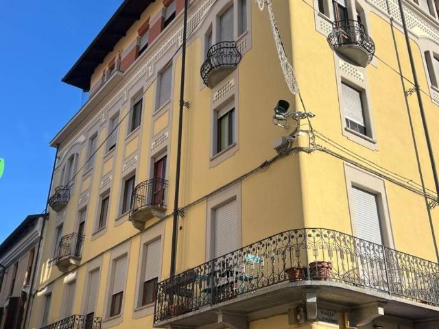 Appartamento in vendita a Ciriè, Torino