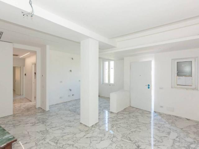 Villa Schiera in vendita a Cislago, Lombardia