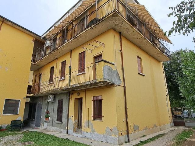 Appartamento in vendita a Cislago, Lombardia