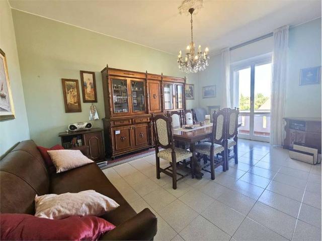 Appartamento in vendita a Cislago, Lombardia