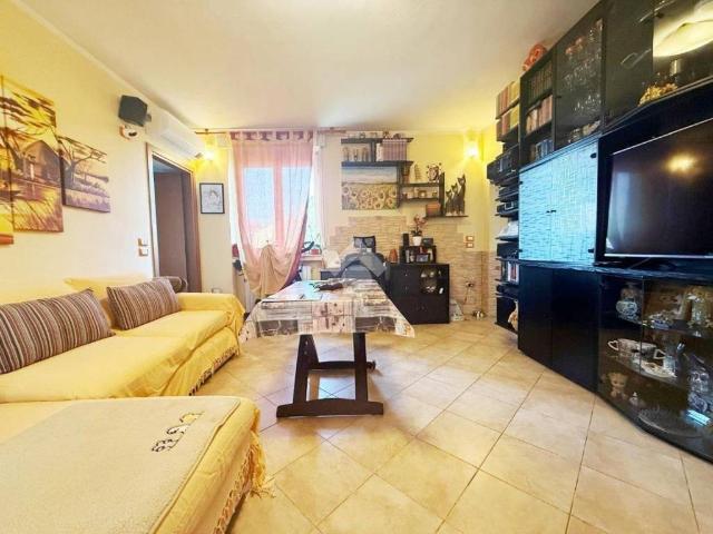 Appartamento in vendita a Massina, Cislago
