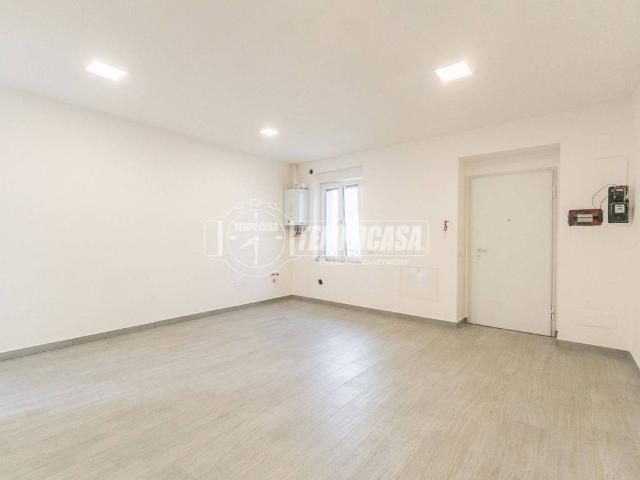 Appartamento in vendita a Cisliano, Lombardia