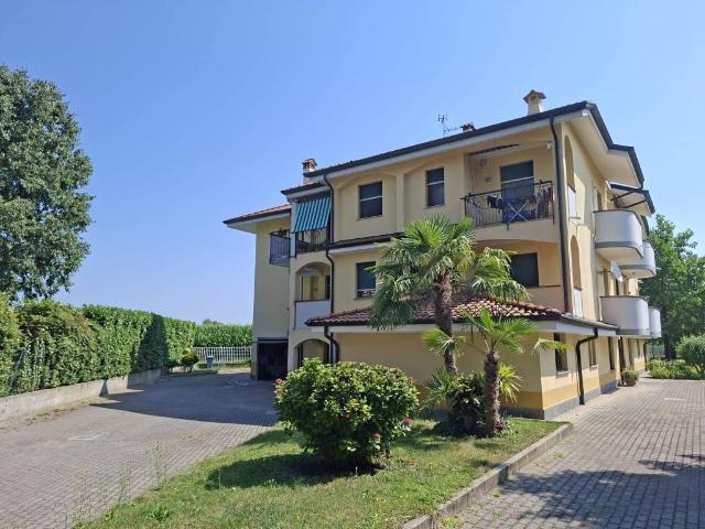 Appartamento in vendita a Cisliano, Lombardia