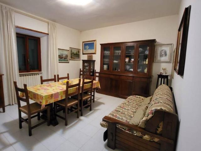 Appartamento in vendita a Cisterna Di Latina, Lazio