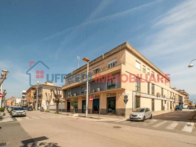 Appartamento in vendita a Cisterna Di Latina, Lazio