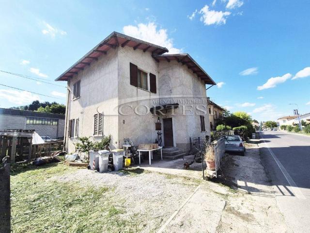 Appartamento in vendita a Fabbrecce, San Leo Bastia