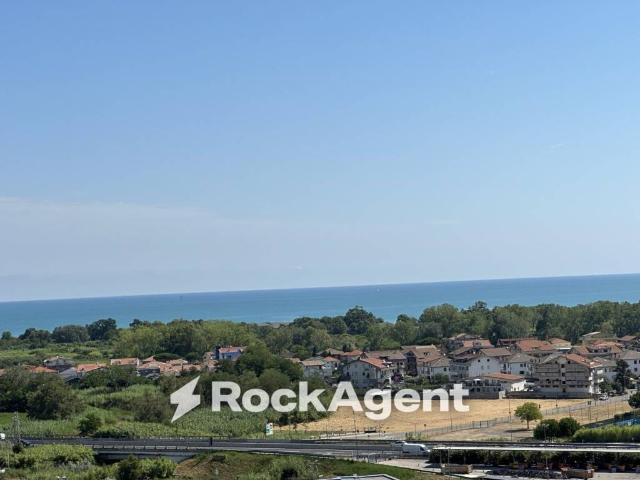 Appartamento in vendita a Città Sant'angelo, Abruzzo