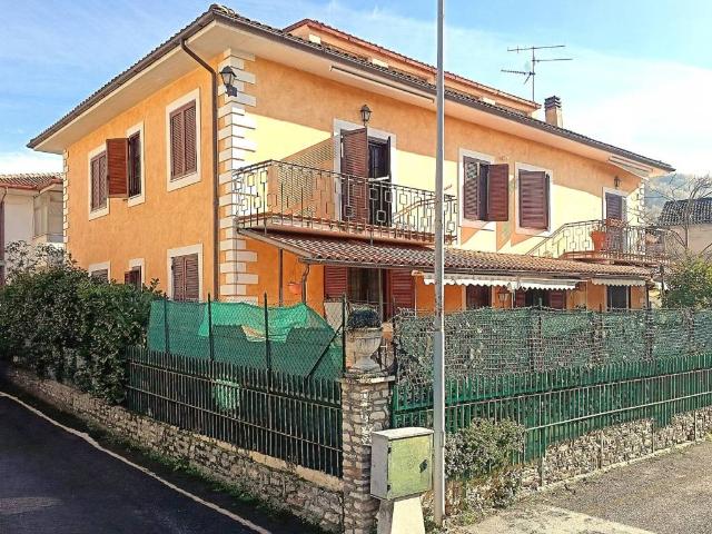 Appartamento in vendita a Nucleo Industriale di Rieti, Cittaducale