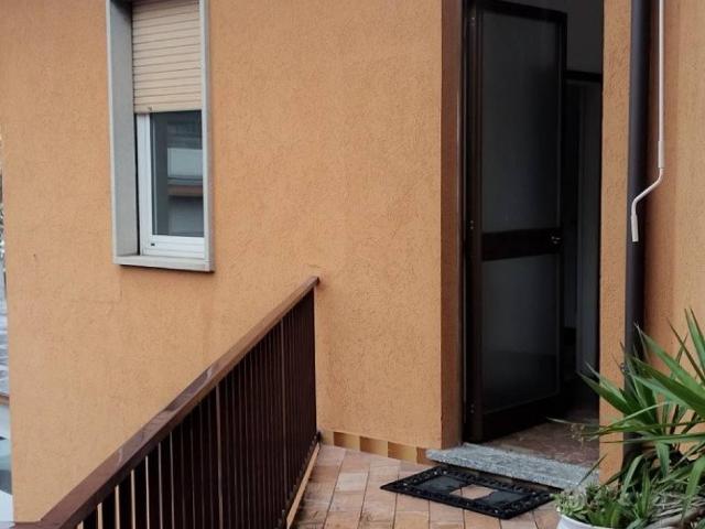 Appartamento in vendita a Civate, Lombardia