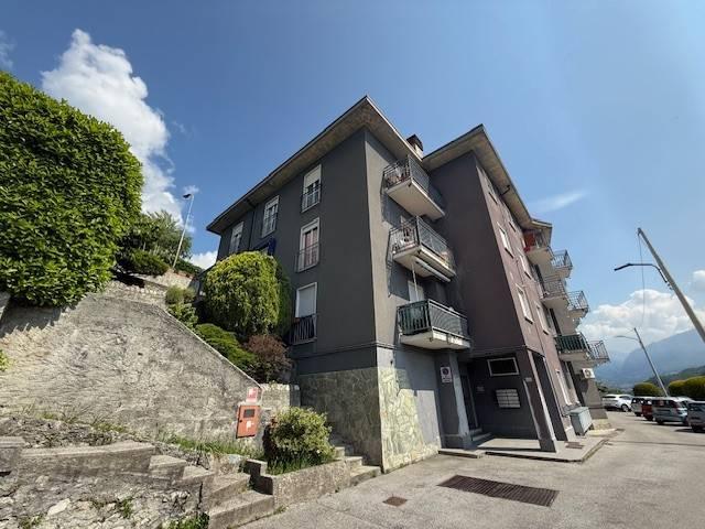 Appartamento in vendita a Civate, Lombardia