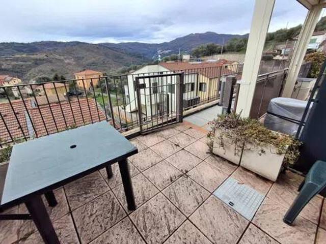 Appartamento in vendita a Civezza, Liguria
