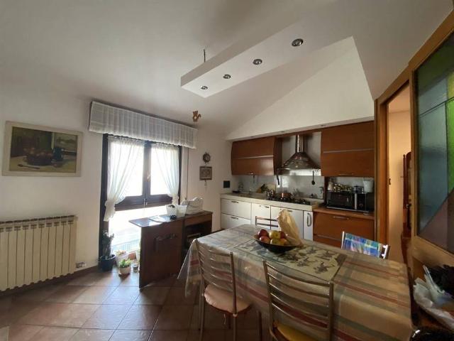 Appartamento in vendita a Cividate Al Piano, Lombardia