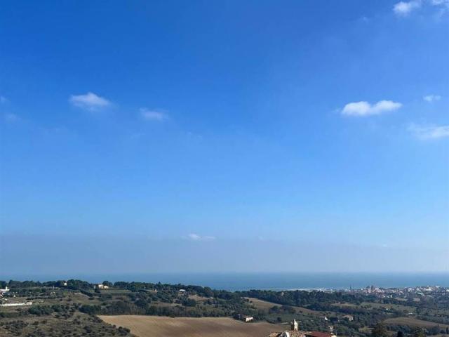 Appartamento in vendita a Contrada Celeste, Marche
