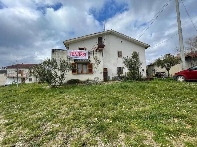 Appartamento in vendita a Civitaquana, Abruzzo