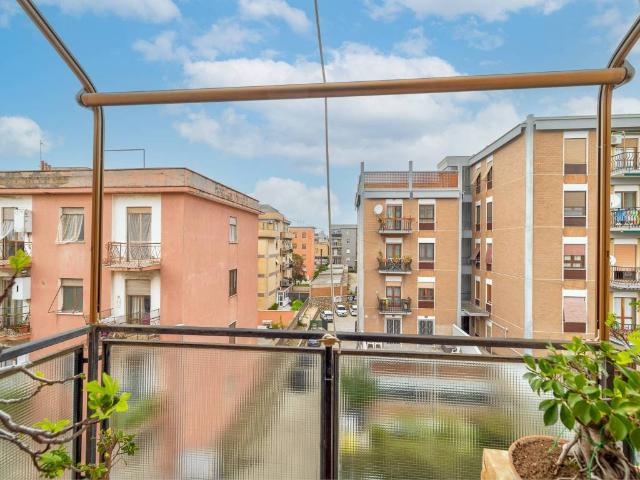 Appartamento in vendita a Cisterna Faro, Roma Capitale