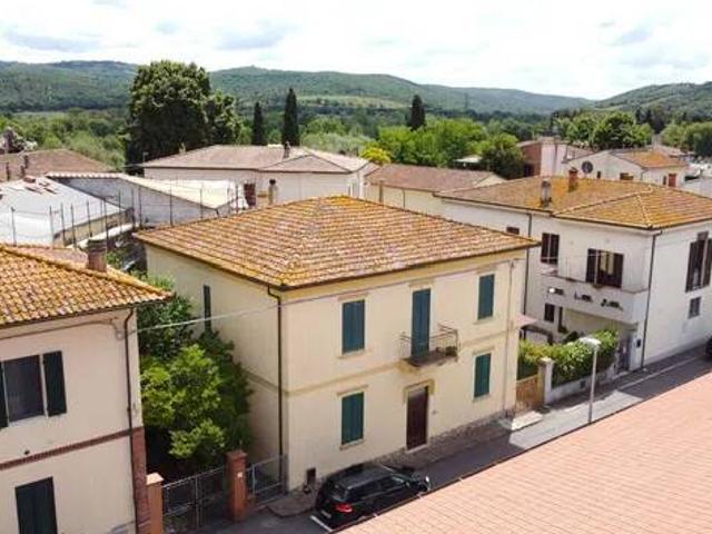 Appartamento in vendita a Civitella Paganico