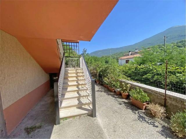 Appartamento in vendita a Femminella, Civitella Roveto