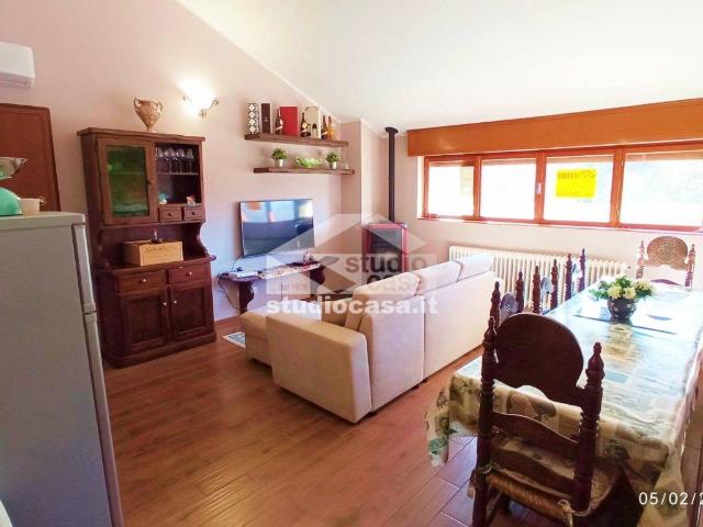 Appartamento in vendita a Clusone, Lombardia