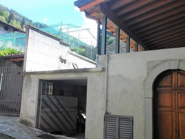 Appartamento in vendita a Clusone, Lombardia