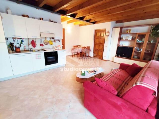 Appartamento in vendita a Clusone, Lombardia