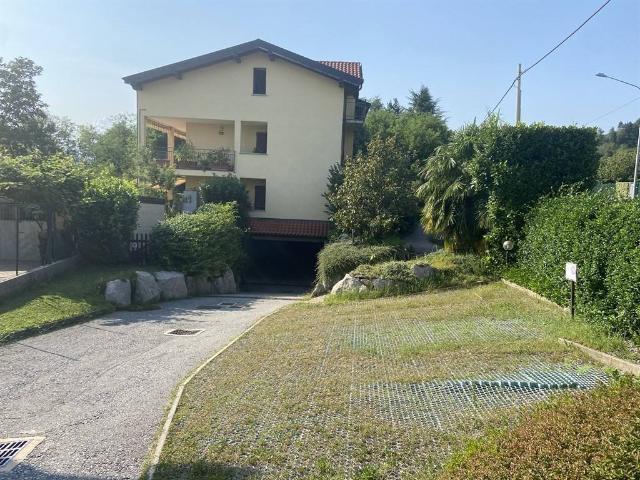Appartamento in vendita a Comunità Montana Valli del Verbano, Cocquio