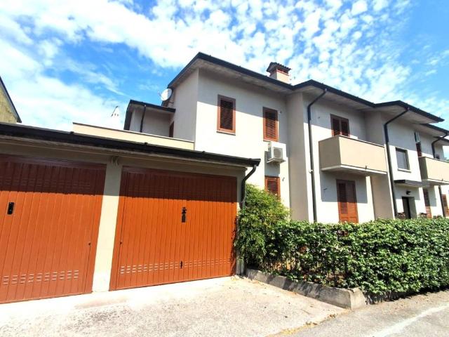 Appartamento in vendita a Camairago, Lombardia