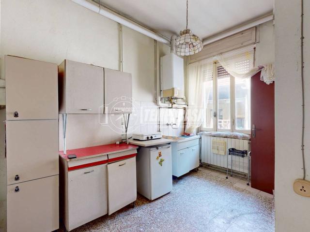 Appartamento in vendita a Cogliate, Lombardia