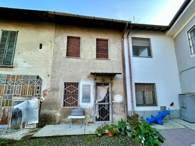 Appartamento in vendita a Cogliate, Lombardia