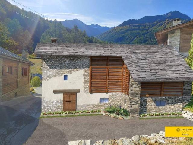 Appartamento in vendita a Cogne, Aosta