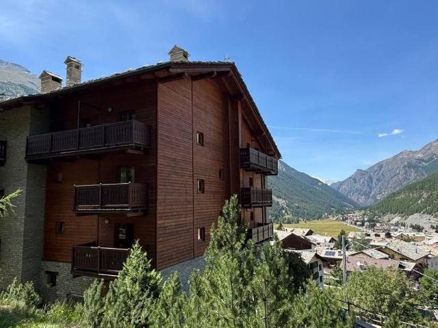 Appartamento in vendita a Cogne, Aosta
