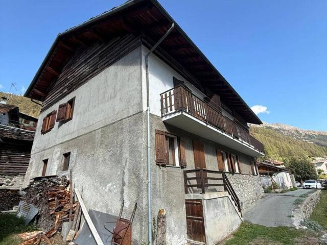 Appartamento in vendita a Cogne, Aosta