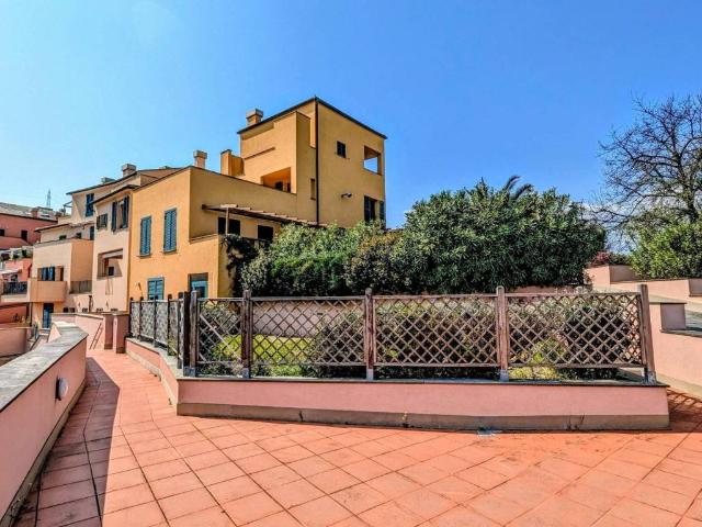 Appartamento in vendita a Cogoleto, Liguria