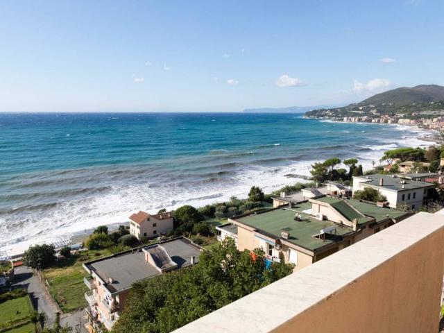 Appartamento in vendita a Cogoleto, Liguria
