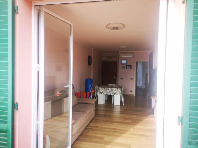 Appartamento in vendita a Cogoleto, Liguria
