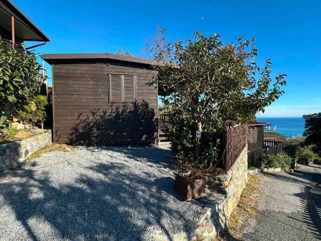 Appartamento in vendita a Cogoleto, Liguria