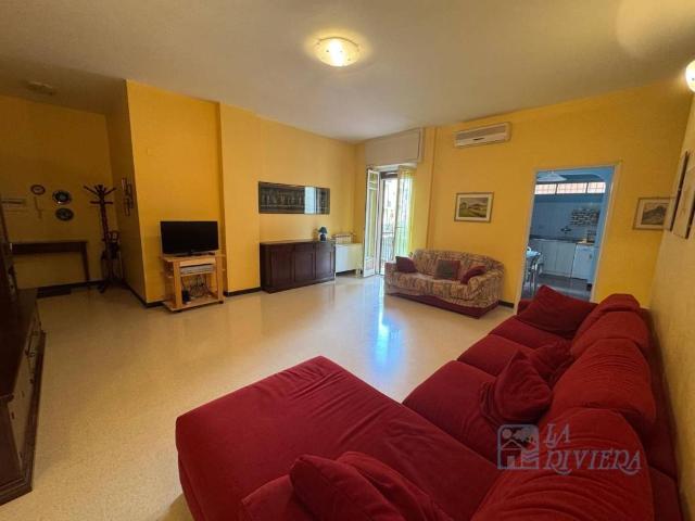 Appartamento in vendita a Cogoleto, Liguria