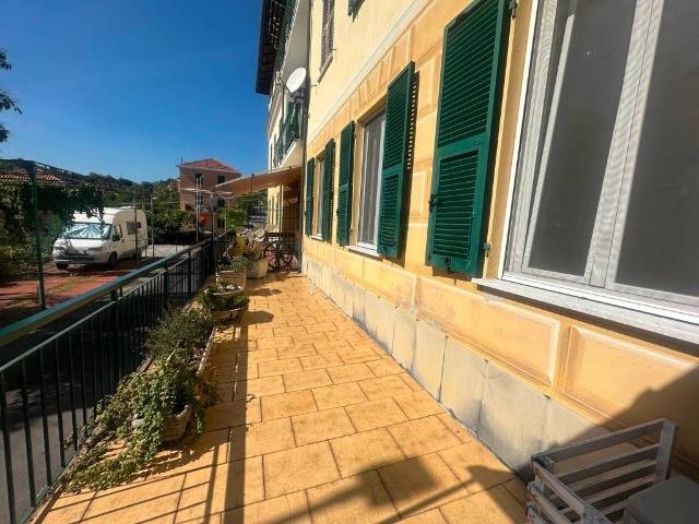 Appartamento in vendita a Cogoleto, Liguria