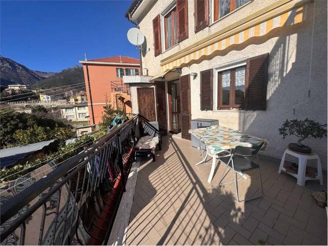 Appartamento in vendita a Cogoleto, Liguria