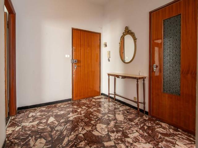 Appartamento in vendita a Cogoleto, Liguria
