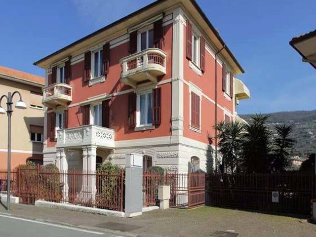 Appartamento in vendita a San Salvatore, Genova